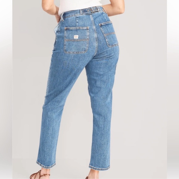 Curvy Extra High-Waisted Sky-Hi
Straight Workwear Jeans - Picture 3 of 6